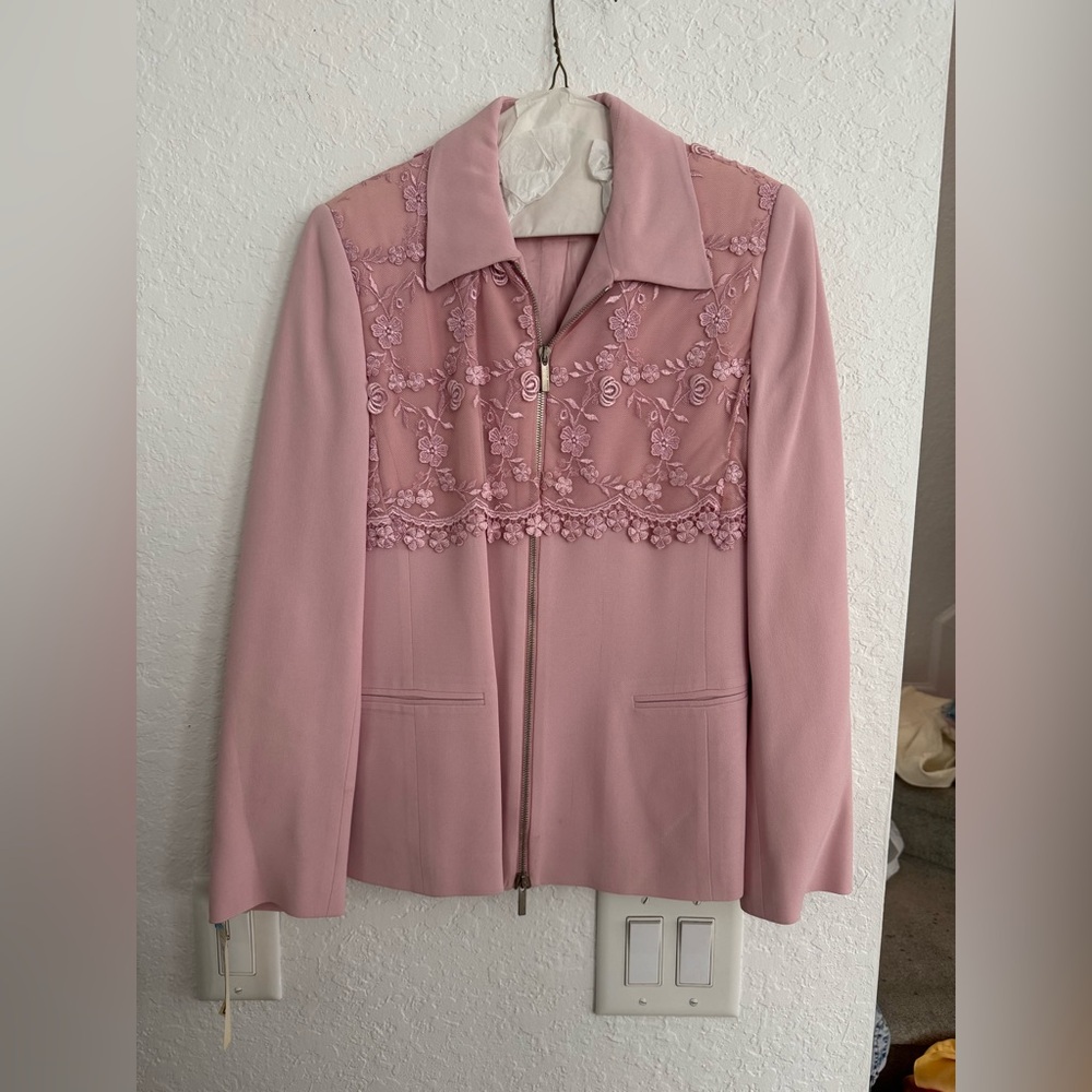 Elegant Pink Lace Women's Jacket